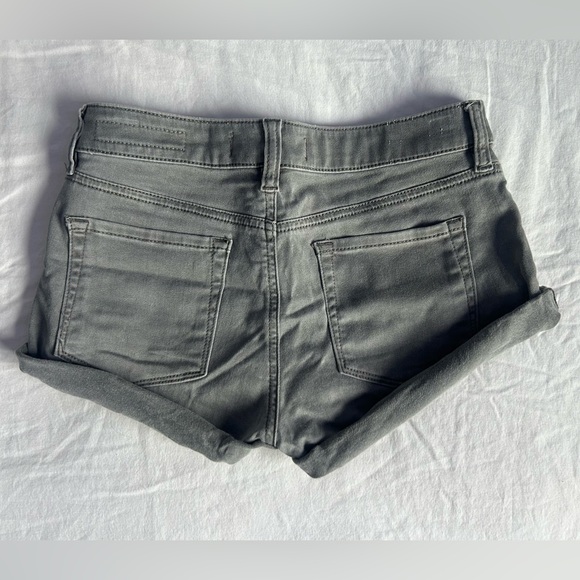 PacSun Bullhead Super Stretch Shorty Grey Green Size 24 - Picture 2 of 3